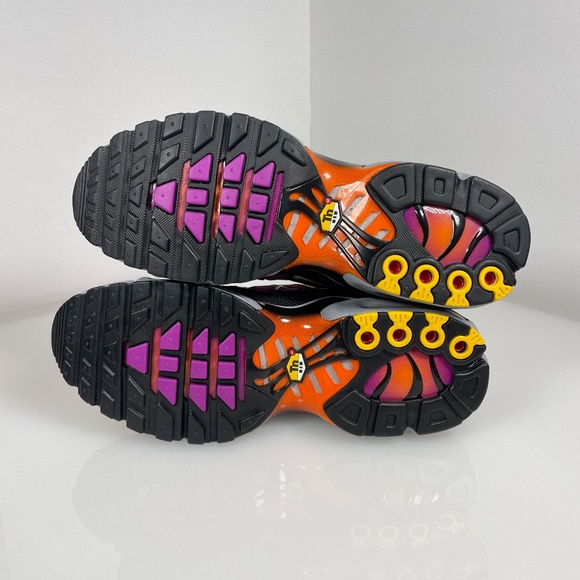 Nike Air Max Plus Total Orange Vivid Purple Shoes (DM0032 014) - Picture 8 of 9